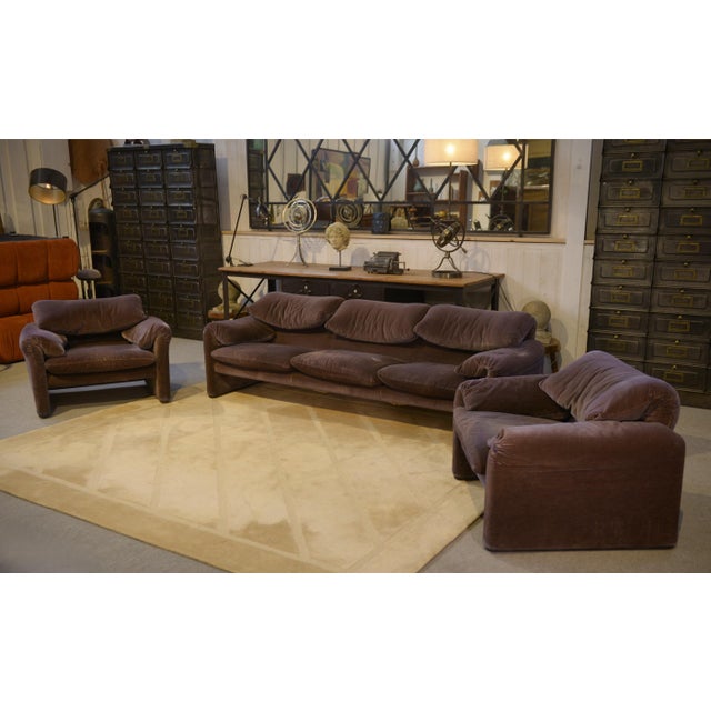 First Edition Maralunga 3-Seater Sofa and Lounge Chairs by Vico Magistretti for Cassina, 1973, Set of 3 For Sale - Image 17 of 17
