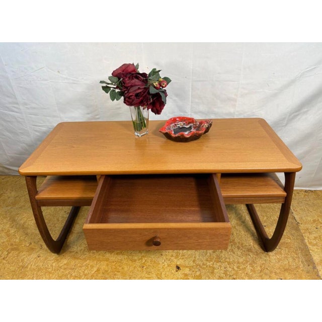 Mid-Century Modern Vintage Burlington Coffee Table from Parker Knoll, 1970s For Sale - Image 3 of 9
