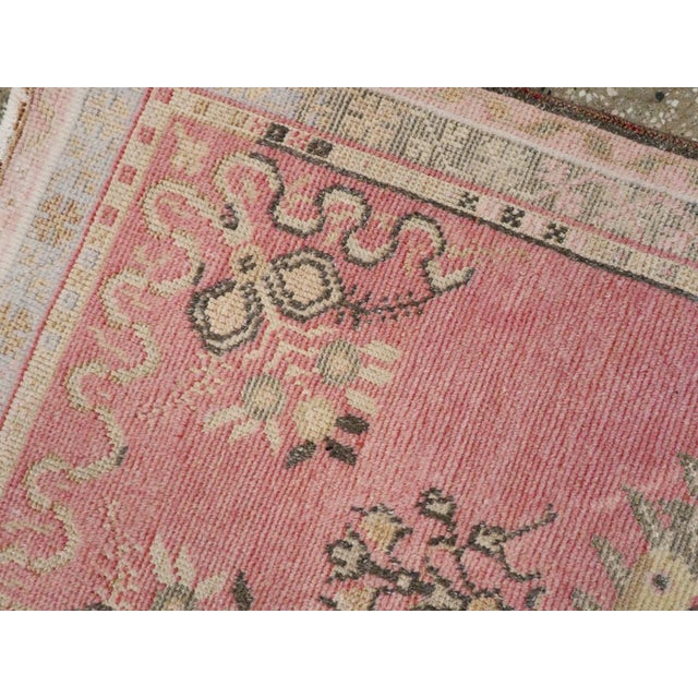 Galerie Shabab Collection Mid-20th Century Turkish Oushak Throw Rug For Sale - Image 4 of 6