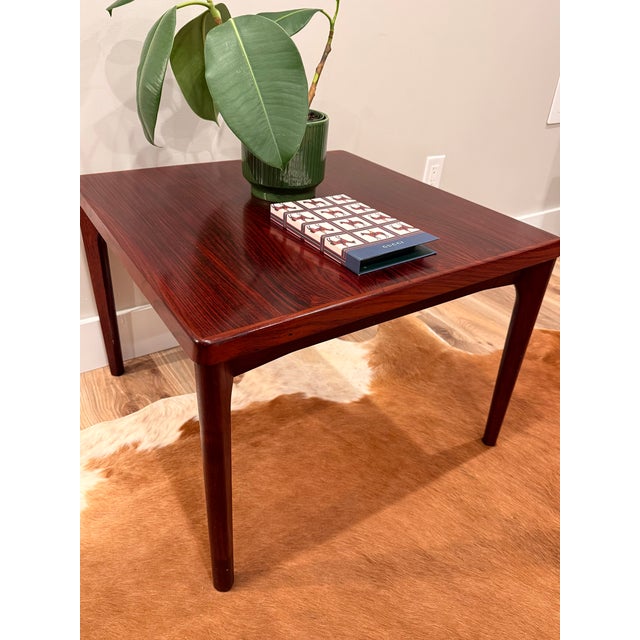 Gorgeous Mid Century Modern rosewood coffee table by Coffee/ Sode Table Vejle Stole Og Møbelfabrik. Perfect condition