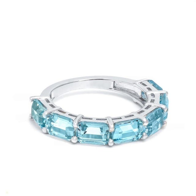 Natural 3.45 cts aquamarine half band ring in 18k gold For Sale - Image 12 of 18