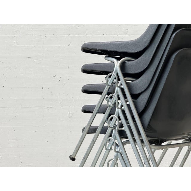 Polyside Chair by Robin Day for Hille, 1970s For Sale - Image 9 of 17