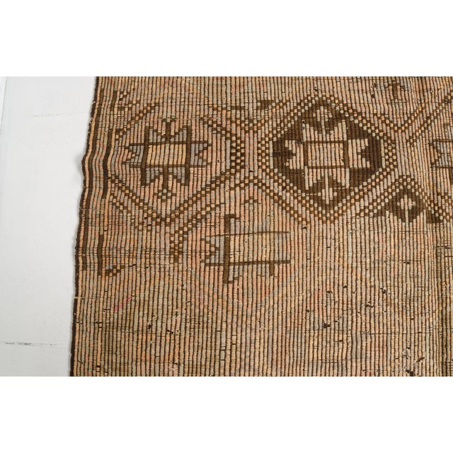 Vintage Oushak Kilim Rug For Sale - Image 6 of 10