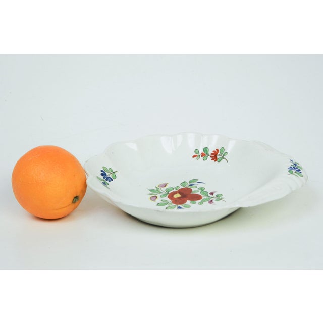 English Spode "Peasant" Shell Bowl - C. 1824-30 - England For Sale - Image 3 of 12