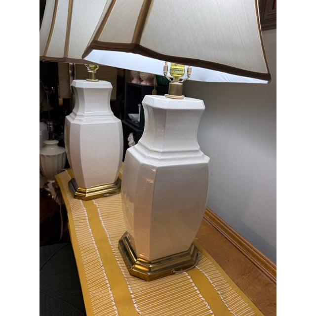 1960s Hollywood Regency Crackle Glaze Lamp Pair For Sale In Portland, OR - Image 6 of 11
