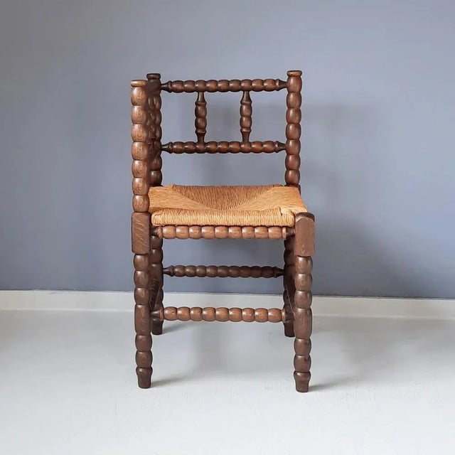 20th Century Dutch Bobbin Chair, in Very Good conditions. Designed before 1890
