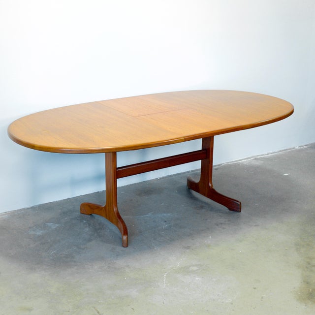 G-Plan "Fresco" Teak Oval Pedestal Base Dining Table With Butterfly Leaf For Sale - Image 11 of 15