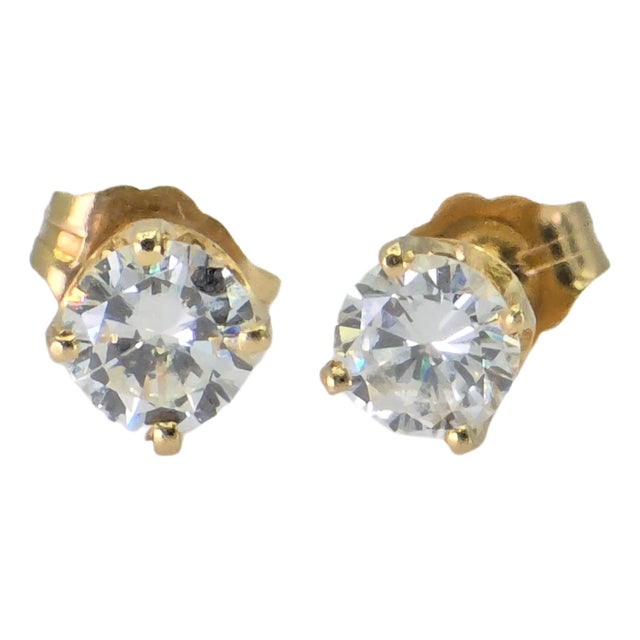 14k (585) Yellow Gold Natural Diamond Vintage Stud Earrings, A Pair For Sale