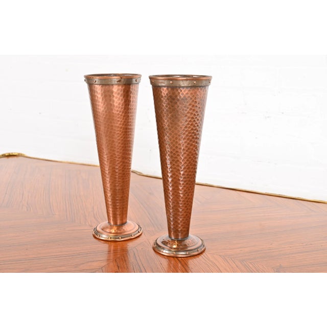 Roycroft Joseph Heinrichs Style Arts and Crafts Hand Hammered Copper Vases, Pair For Sale - Image 4 of 13
