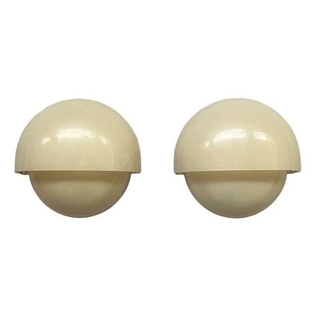 Mid-Century Modern Italian Plastic Wall Lamps Mania by Vico Magistretti for Artemide, 1960s, Set of 2 For Sale