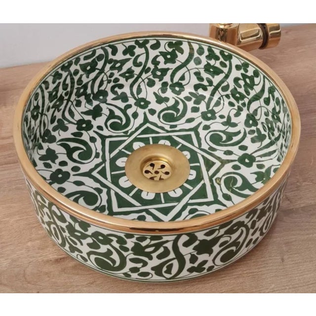 Contemporary 14 Karat Gold Green Flower Washbasin with Brass Drain For Sale - Image 10 of 10