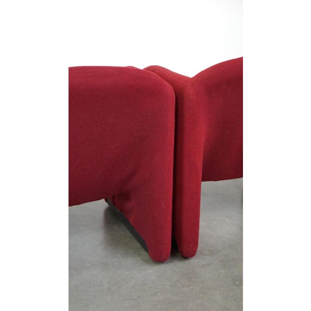 Set of Vintage Red Fabric Armchairs Model Ben from Artifort For Sale - Image 13 of 14