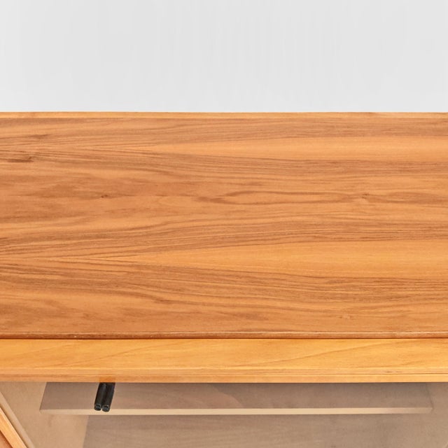 Brown Low TV Cabinet in Light Walnut by Carlo Scarpa for Bernini, 1980s For Sale - Image 8 of 18