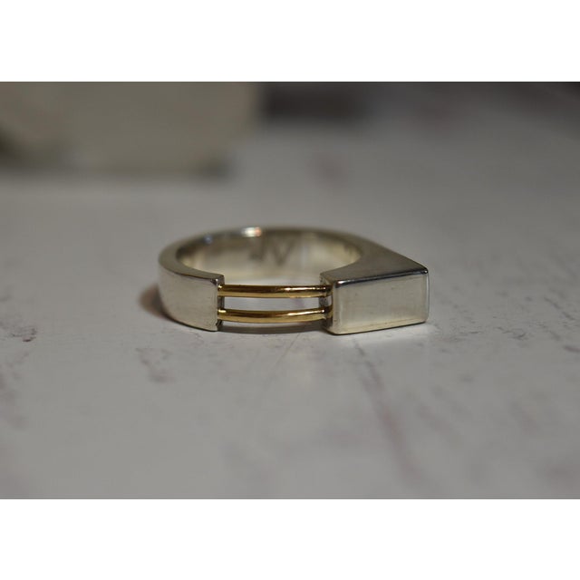 Metal Vintage Artisan Hand Crafted Sterling Silver 14k Gold Modern Ring Sz 5.75 For Sale - Image 7 of 17