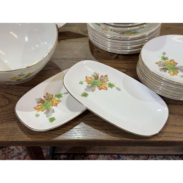 Gien Earthenware Automne Dinner Service from Gien, 1970s, Set of 27 For Sale - Image 4 of 17