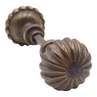 Pair of Vintage Fluted Bronze Passage Door Knobs For Sale