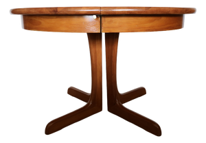 Extendable Round Table in Wood, 1970s