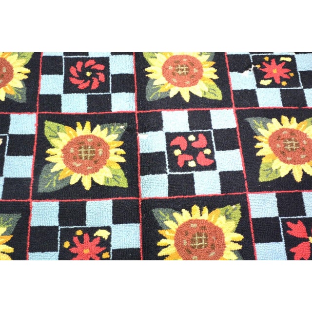 1950s Vintage American Hookrug Hand Knotted Wool Rug. 5'2''x7´2'' For Sale - Image 5 of 6