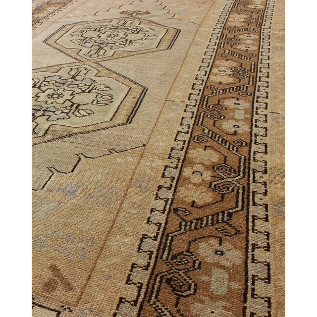 Vintage Turkish Oushak Rug With Pale Beige Field and Soft Caramel Border For Sale In Atlanta - Image 6 of 8