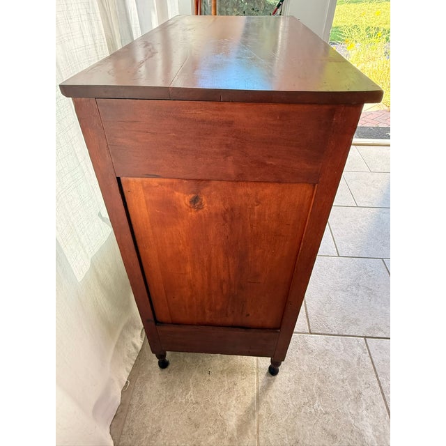 Wood Early 19th Century Beautiful American / New England Sheraton Chest of Drawers For Sale - Image 7 of 18
