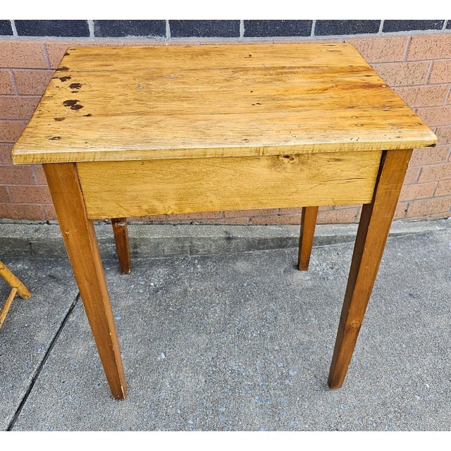 Tan Early American Maple Utility Table, Circa 19th Century For Sale - Image 8 of 10