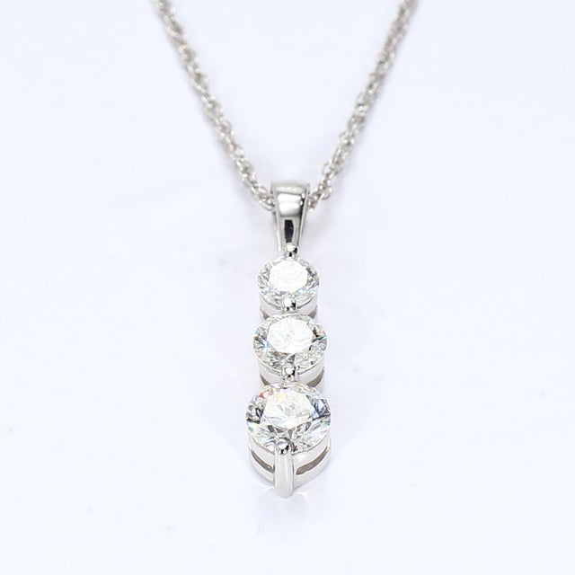 Contemporary 18k White Gold Three-Stone Diamond Pendant on Chain For Sale - Image 3 of 4