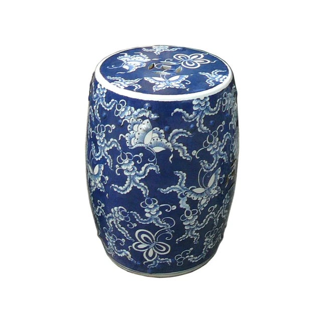 Chinese Chinese Blue & White Porcelain Round Butterflies Stool For Sale - Image 3 of 6