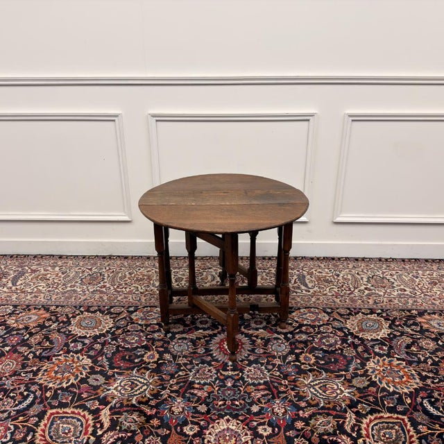 About this antique English drop-leaf table Classic and Elegant | Antique tables in English, Classical and Chesterfield...