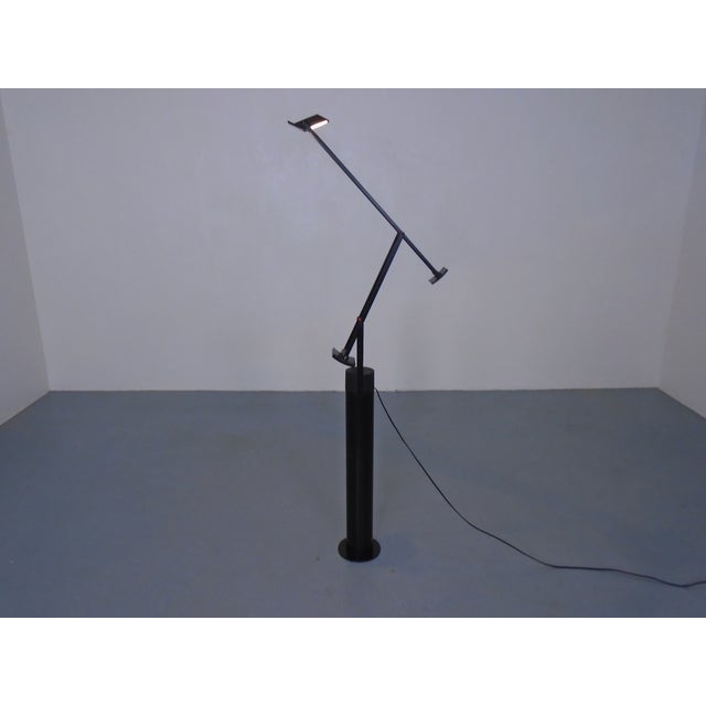 Tizio floor lamp made of plastic and black lacquered metal by Richard Sapper for Artemide from the 1980s. Rare version...