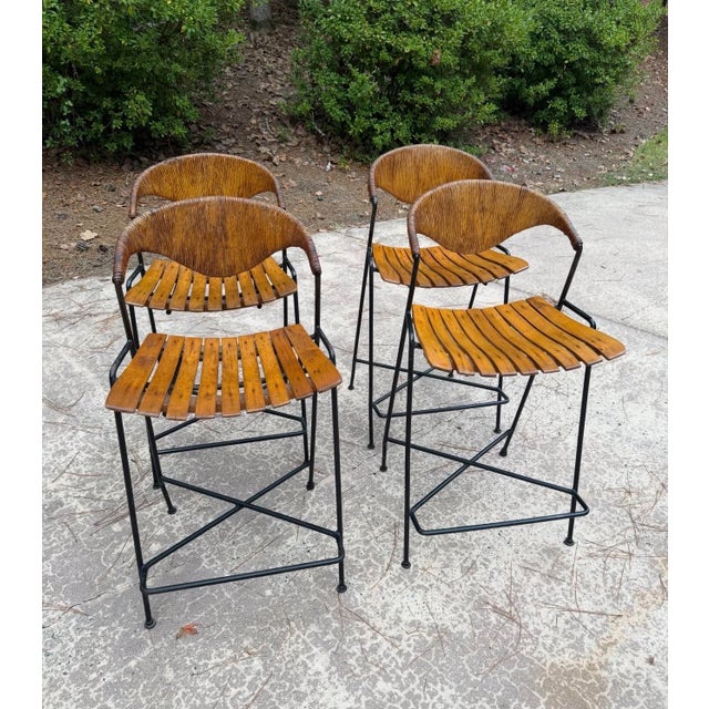 Mid-Century Modern Wrought Iron, Wicker and Wood Slatted Bar Stools by Arthur Umanoff for Raymor, 1950s For Sale - Image 3 of 7