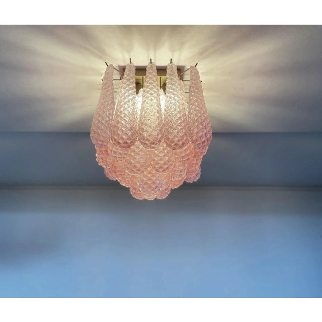 Mid-Century Modern Murano Ceiling Chandelier – 32 Rose/Pink Grit Drop Shape Glass For Sale - Image 3 of 11