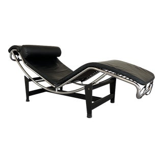 Original Le Corbusier Lc4 Black Leather Chaise Longue by Cassina, 1970s For Sale