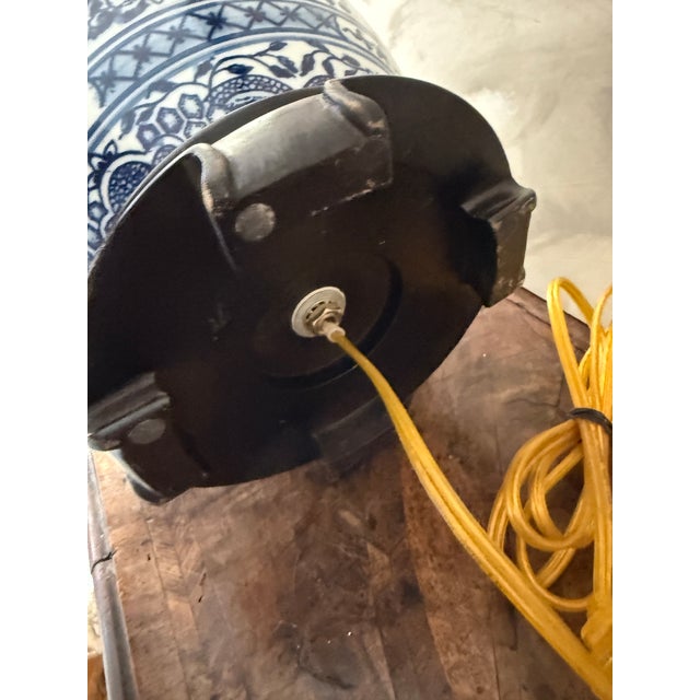 Vintage Chinoiserie Blue and White Ginger Jar Pagoda Lamps - A Pair For Sale In Chicago - Image 6 of 12