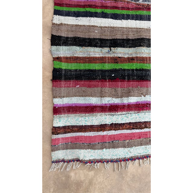 1990s Moroccan Kilim Boucherouite Rug - 5'1" X 8'4" Ft For Sale - Image 5 of 9
