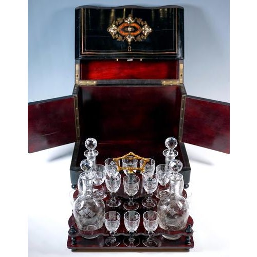 French Napoleon III Cave a Liqueur Travel Bar, 1870s-1880s, Set of 21 For Sale - Image 4 of 9