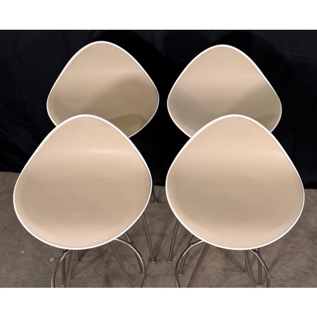 Jesus Gasca Postmodern Stua Onda Barstools by Jesús Gasca Design Within Reach - Set of 4 For Sale - Image 4 of 10