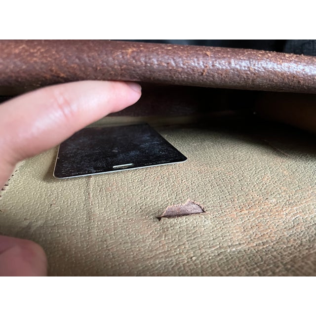 1970s 1970s Vintage 1970s Brown Leather Envelope Clutch With Whipstitch Trim For Sale - Image 5 of 13