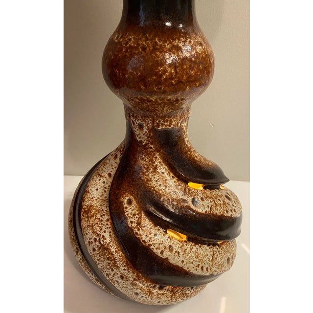 Mid 20th Century Large Mid-Century Sculptural Ceramic Table Lamp Beige & Brown For Sale - Image 5 of 7