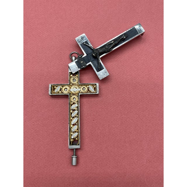 Renaissance Revival Reliquary Cross, Ebony with Intricate Paperole Monastic Filigree Work and Agnus Dei, ca. 1870 For Sale - Image 11 of 11