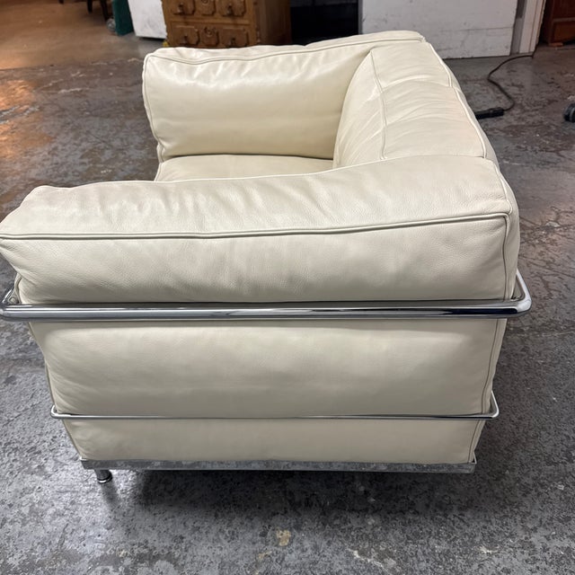 Textile Le Corbusier, Pierre Jeanneret & Charlotte Perriand for Cassina Lc3 Grand Confort Leather Armchair For Sale - Image 7 of 12