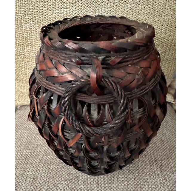 Antique Japanese Woven Bamboo and Rattan Ikebana Flower Basket With Double Handles For Sale - Image 4 of 10