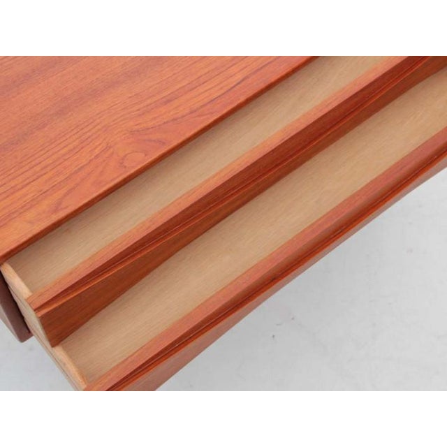 Small Mid-Century Scandinavian Modern Chest of Drawers attributed to Arne Vodder, 1950s For Sale - Image 6 of 9