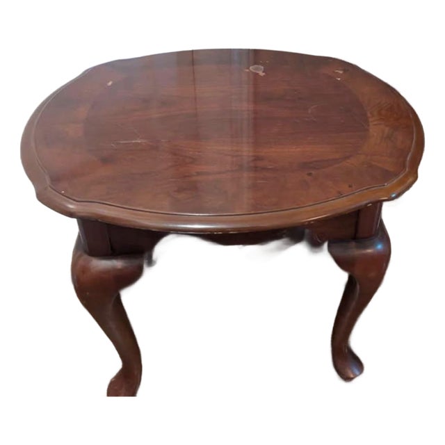 Vintage Queen Anne Cherry Wood Oval Accent End Table For Sale