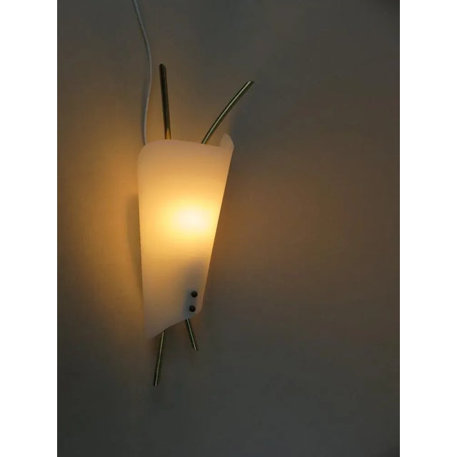 Wall Lights in Acrylic Glass & Brass, 1950s, Set of 2 For Sale - Image 6 of 18