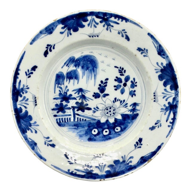 18th-Century Chinoiserie Delftware Plate For Sale