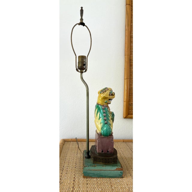 Ceramic Vintage Foo Dog Lamp With Pleated Shade For Sale - Image 7 of 9