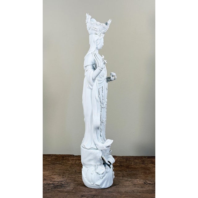 White Vintage Chinese Blanc De Chine Guanyin Porcelain Deity Statue on Lotus Pedestal For Sale - Image 8 of 14