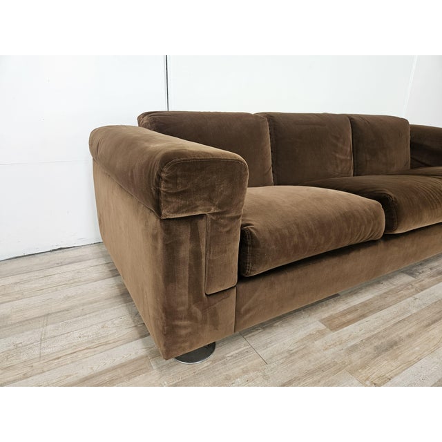 Splendid and rare Tecno sofa, model D120, designed by Valeria Borsani and Alfredo Bonetti for Tecno, conceived in 1966 and...