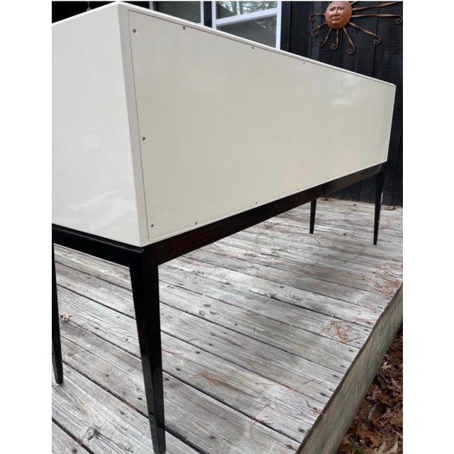 Tommi Parzinger 4 Drawer White Lacquered Console Table Credenza For Sale - Image 11 of 11