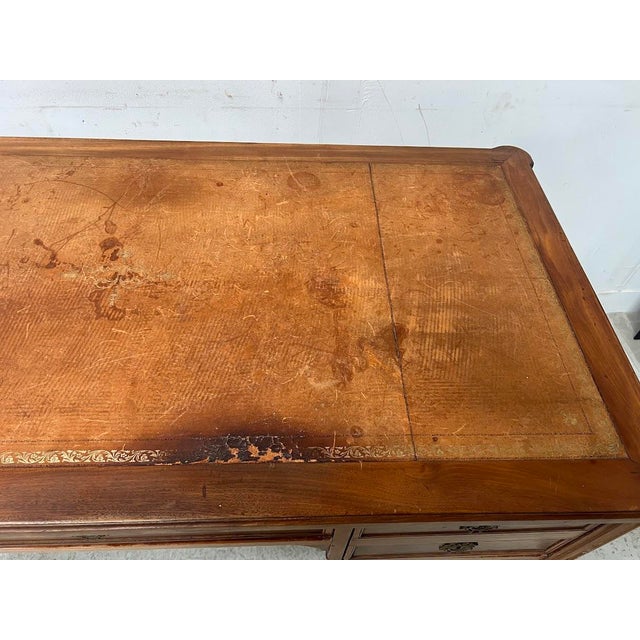 Louis XVI Style Desk in Walnut Wood, 1800s For Sale - Image 13 of 18